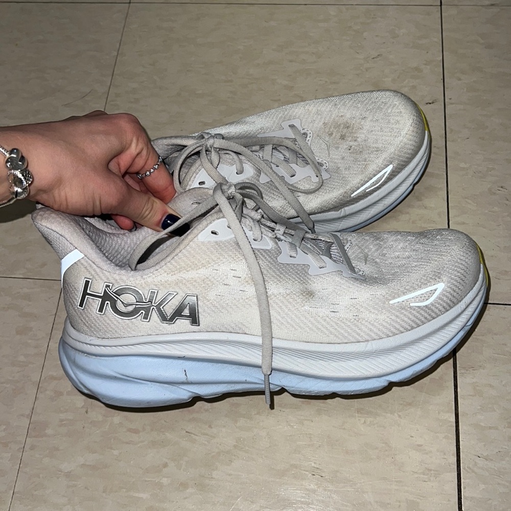 Women’s Hoka Clifton 9